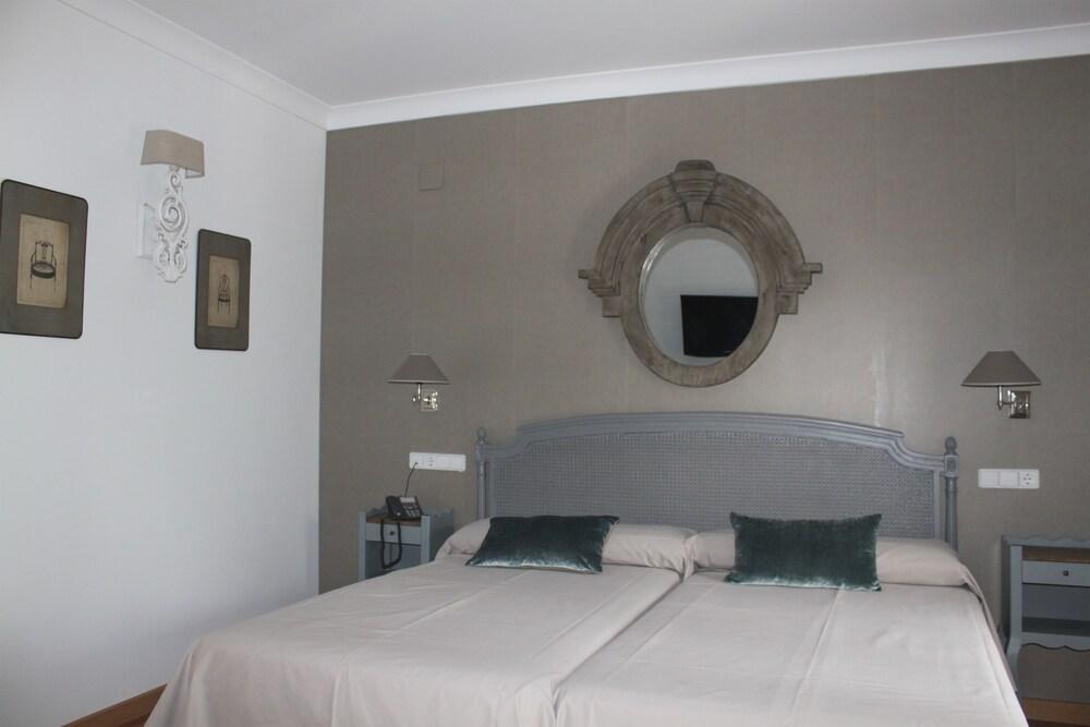 Hotel Villa Maria 카브라 외부 사진